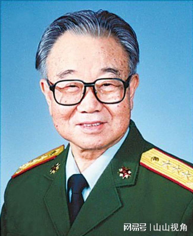 就最高的是他1994年升为上将AG旗舰厅上将的众多秘书中成(图11)